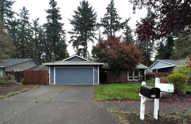 Charming 3-Bed, 2-Bath Retreat! photos photos