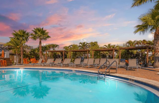 Carillon Bay photos photos