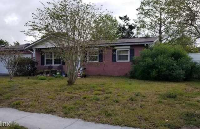 1653 N Singleton Ave - 1653 North Singleton Avenue, Titusville, FL 32796