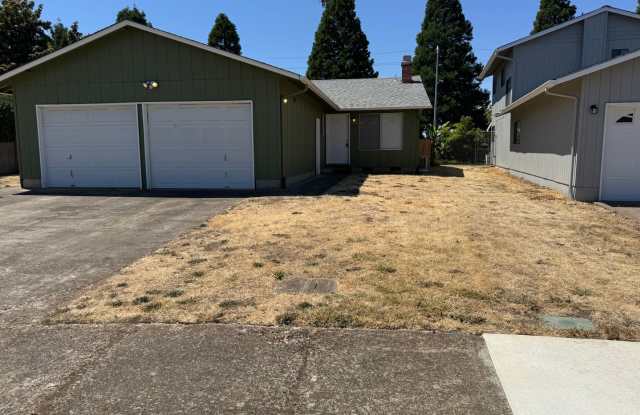 Large single level 2-bedroom/1 bath duplex in Springfield! Gallery 1