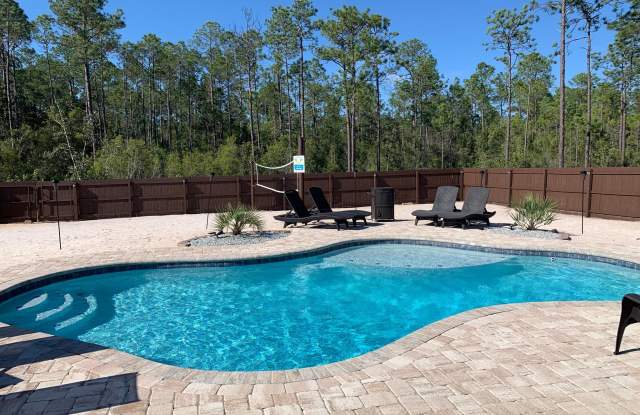 9230 E River Drive - 9230 East River Drive, Navarre, FL 32566