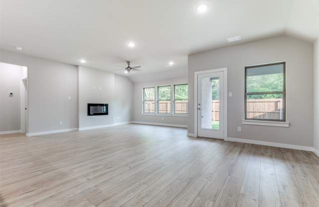 1113 Birchwood Lane Gallery 3