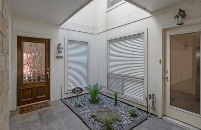 201 Vanderpool Lane - 201 Vanderpool Lane, Houston, TX 77024