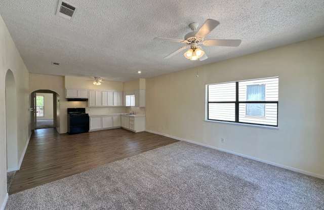 Price Drop!  Pets Accepted! Gallery 3