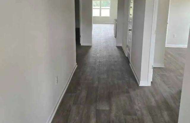 14651 Dayton Circle Gallery 1