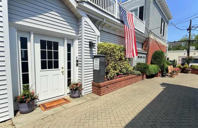 2076 Boston Post Road photos photos