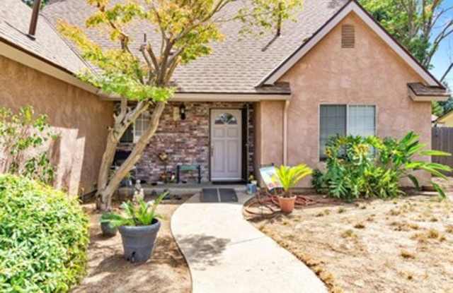 3 Bedroom 2 Bathroom for Rent $2,400 photos photos
