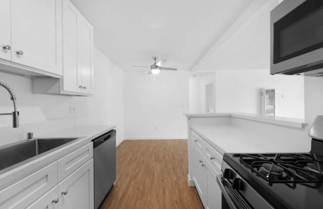 Pine Meadows Apartments Gallery 2