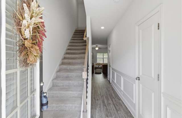 7035 Fringe Flower Drive Gallery 2