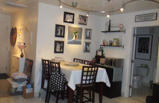 Spacious, Updated 1-Bedroom Condo – Heat & Hot Water Included! Gallery 4