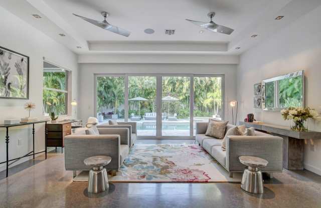 717 NE 1st Court photos photos