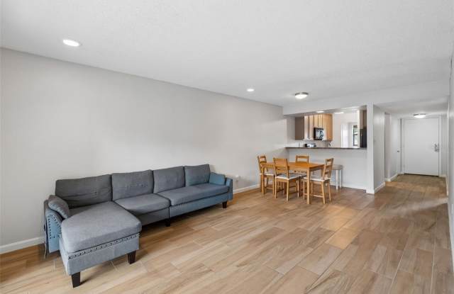 2818 PLAZA TERRACE Drive Gallery 3