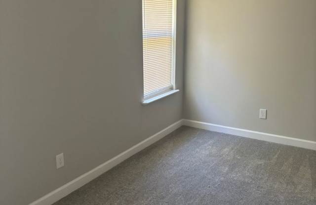 Split Floor Home minutes to Fort Gordon Gallery 3