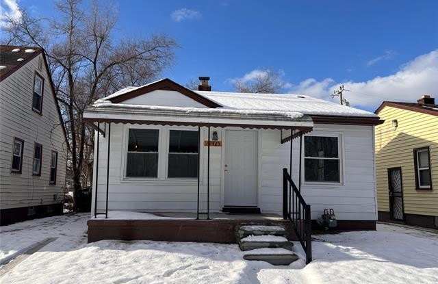 19425 Fenmore Street photos photos