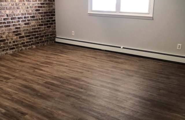 1708 DARRAH STREET photos photos