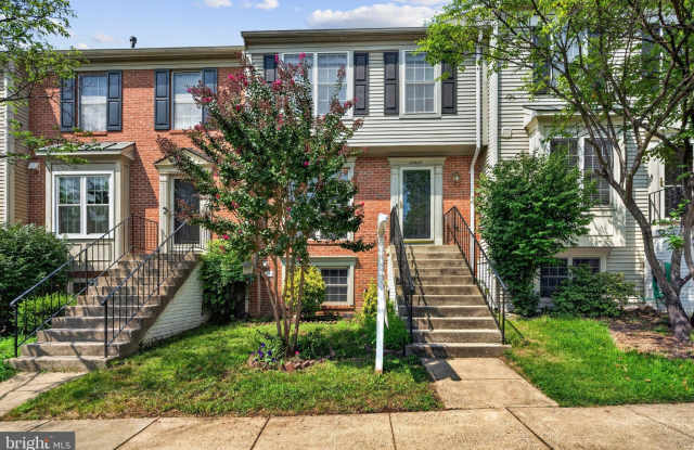 45547 HUTCHENS Square photos photos