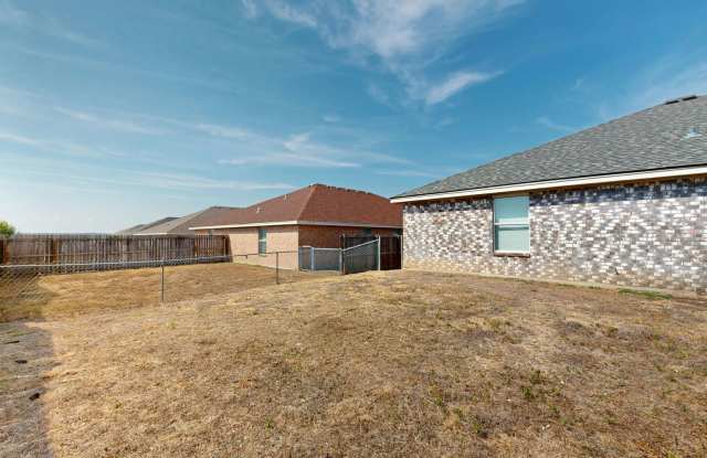 2 WEEKS FREE + $1,295 A MONTH!!! Gallery 4