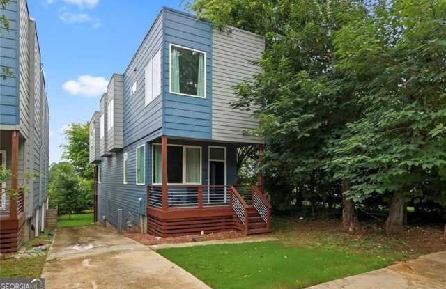 753 Fraser Street SE photos photos