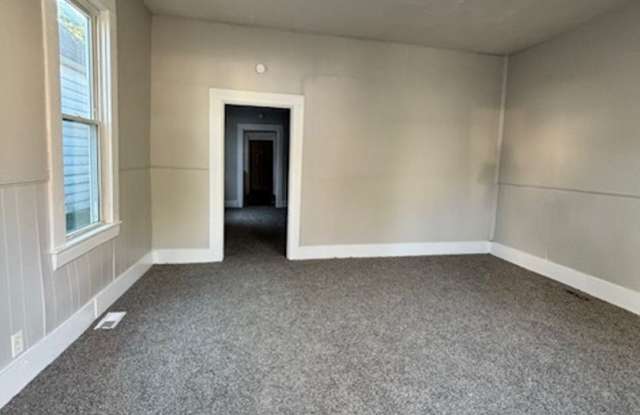24 West Oregon Street Evansville, IN 47710 Gallery 3