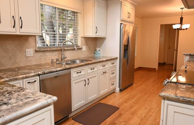 Prime Willow Glen, Just In Time for the Holidays w/ Pool photos photos