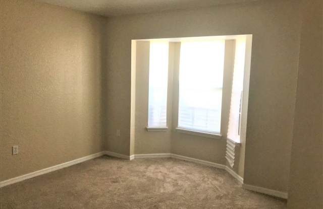 Beautiful Single Family 3 bedroom, 2 bathrooms Located in Kissimmee!!! Gallery 4
