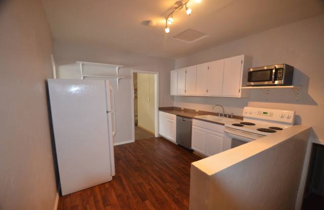 1 bedroom in Warrior's Mark! Gallery 3