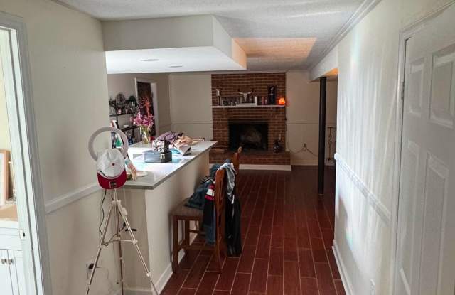 1713 Danbury Dr Gallery 4