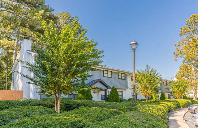 Pinewood Townhomes Gallery 3