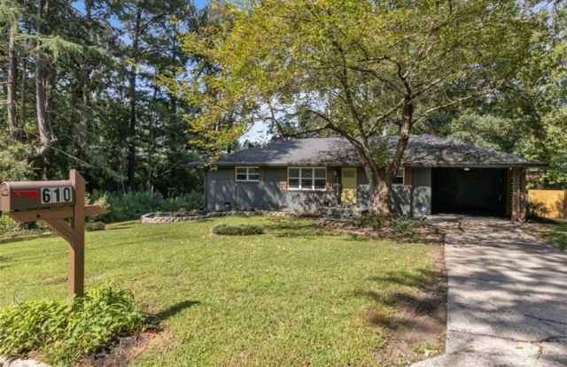 610 Oriole Drive Gallery 4