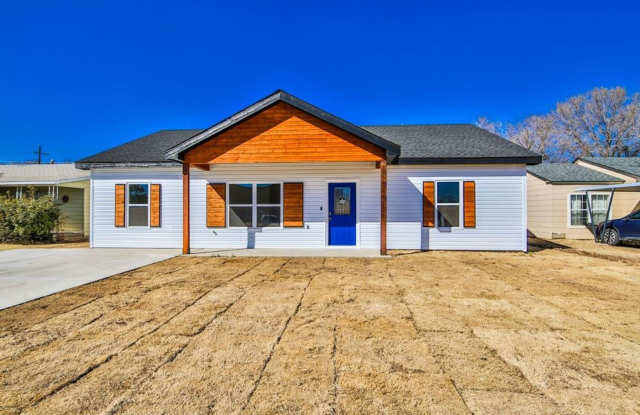 Beautiful Newer Construction Home photos photos