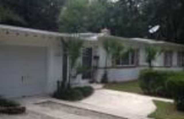 1312 NW 12th Street Gallery 1