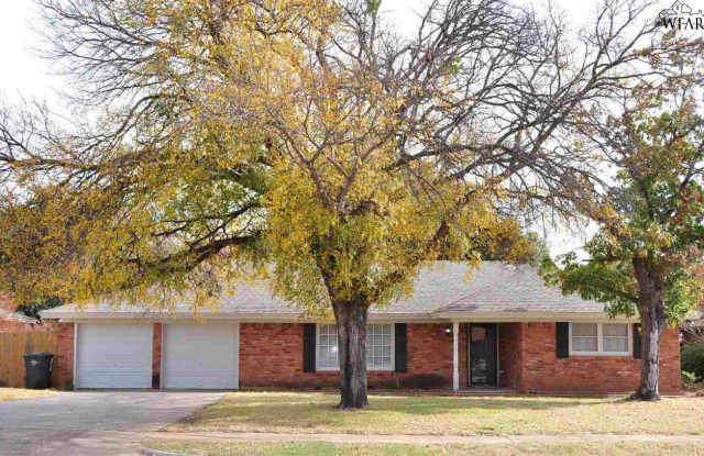 2811 COMPTON ROAD - 2811 Compton Rd, Wichita Falls, TX 76309