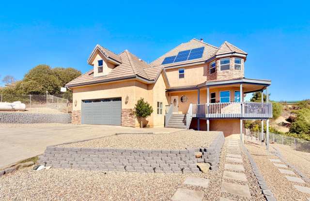 Spacious Two-Story Country Home with Amazing Views Looking out, and Privately Fenced and Gated Yard Space and Entrance! WATER  ELECTRIC INCLUDED!! - 32555 Mesa Lilac Road, San Diego County, CA 92026