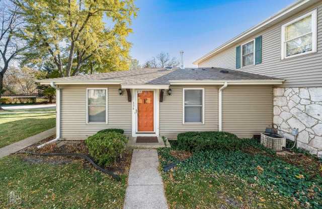 Beautiful End Unit Townhome with Garage! photos photos