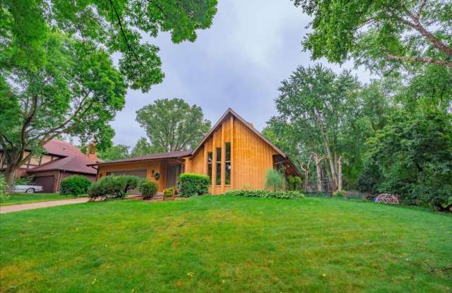 Parkwood Hills – Spacious 4 Bedroom, 3 Bath Ranch for Rent photos photos