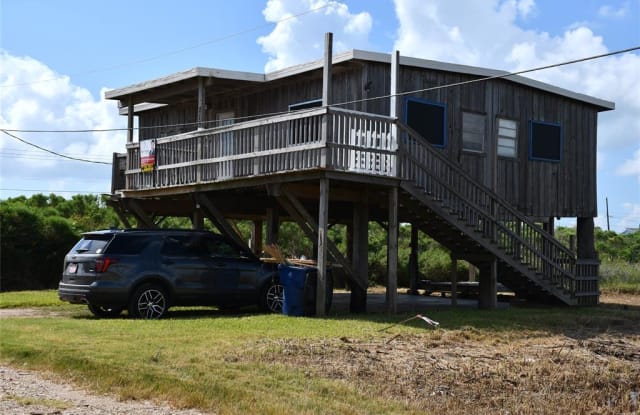 215 Saltgrass Avenue - 215 Saltgrass Avenue, Surfside Beach, TX 77541