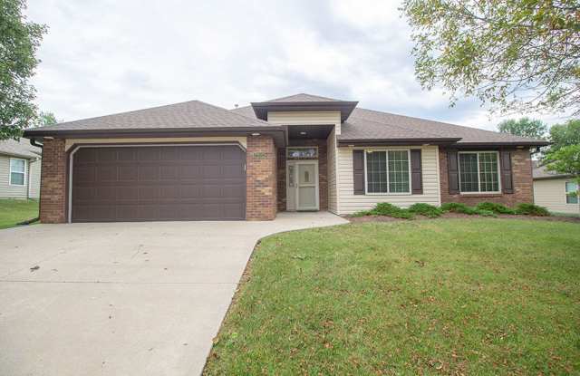 Beautiful 3 Bedroom Home photos photos