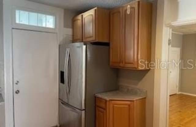 912 E SAINT CLAIR STREET photos photos