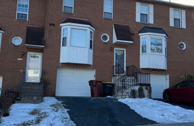 THREE BEDROOM TOWNHOME in Whitehall School District - 1420 Robert Street, Fullerton, PA 18052