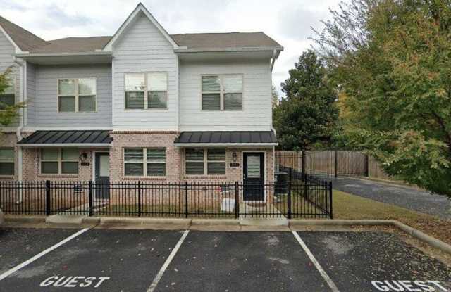 Charming 3BR Townhome in Atlanta photos photos