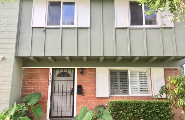 Huntington Continental: 4 Bedroom 1.5 Bath Attached Townhouse photos photos Huntington Continental: 4 Bedroom 1.5 Bath Attached Townhouse photos photos