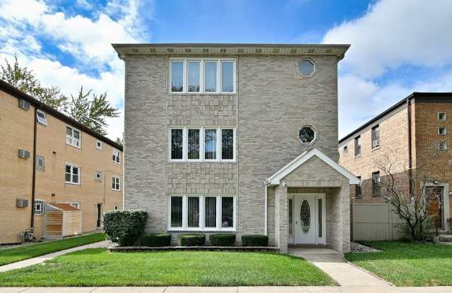 2620 N 72ND Court Gallery 1