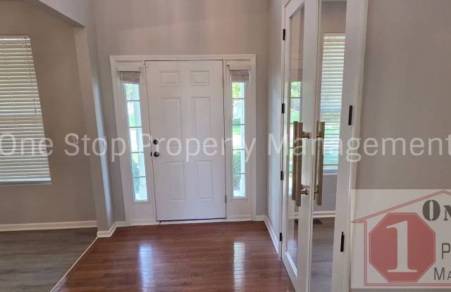 Luxury 5 bedroom, 4 bathroom Home Available NOW in KCMO!!! Gallery 4