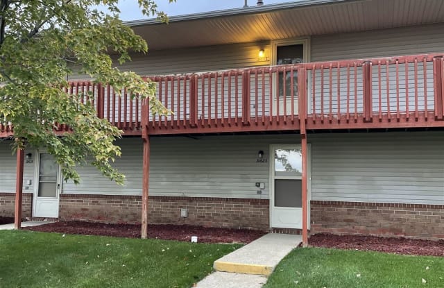 31623 Nardelli Ln - 31623 Nardelli Lane, Roseville, MI 48066