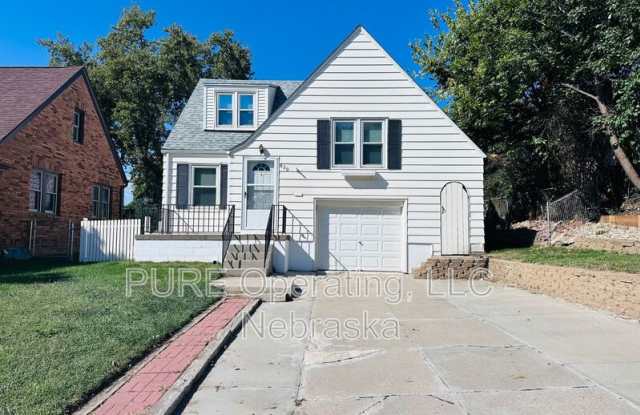 830 S 54th St - 830 South 54th Street, Omaha, NE 68106