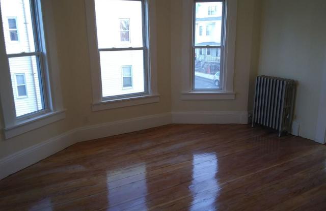 17 Harvard Ave Gallery 4