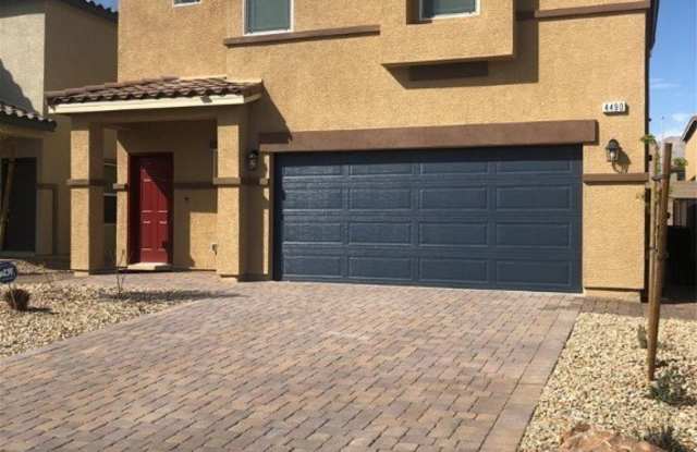 4490 Zara Point Avenue photos photos