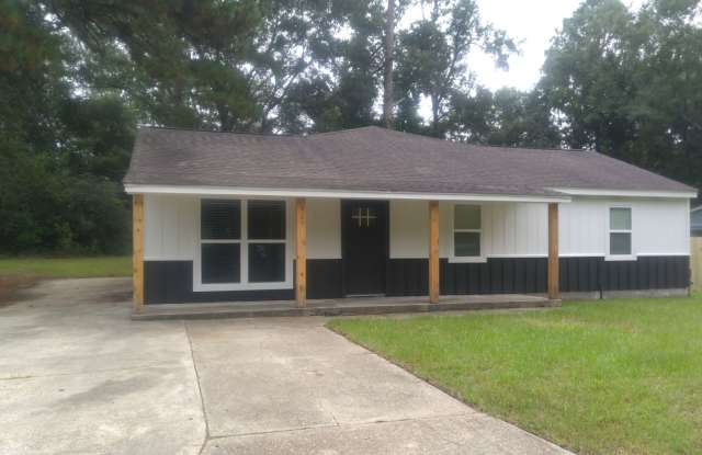214 Pine Tree Ln. photos photos