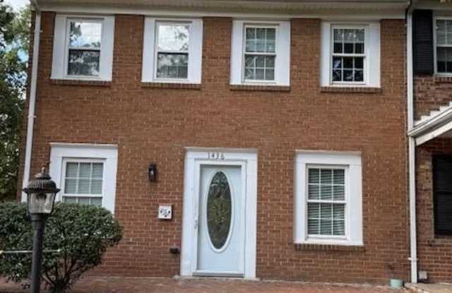 1436 DEERFIELD Lane - 1436 Deerfield Lane, Woodbridge, VA 22191