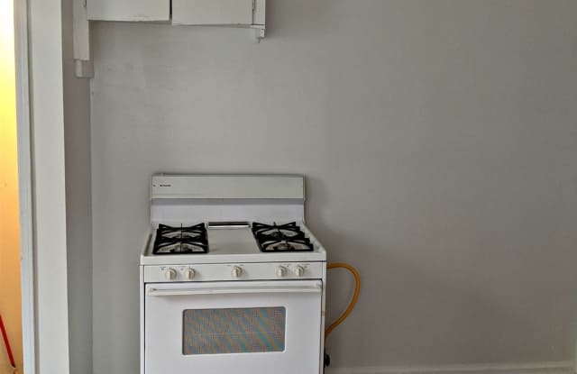 11101 Worden St Gallery 4